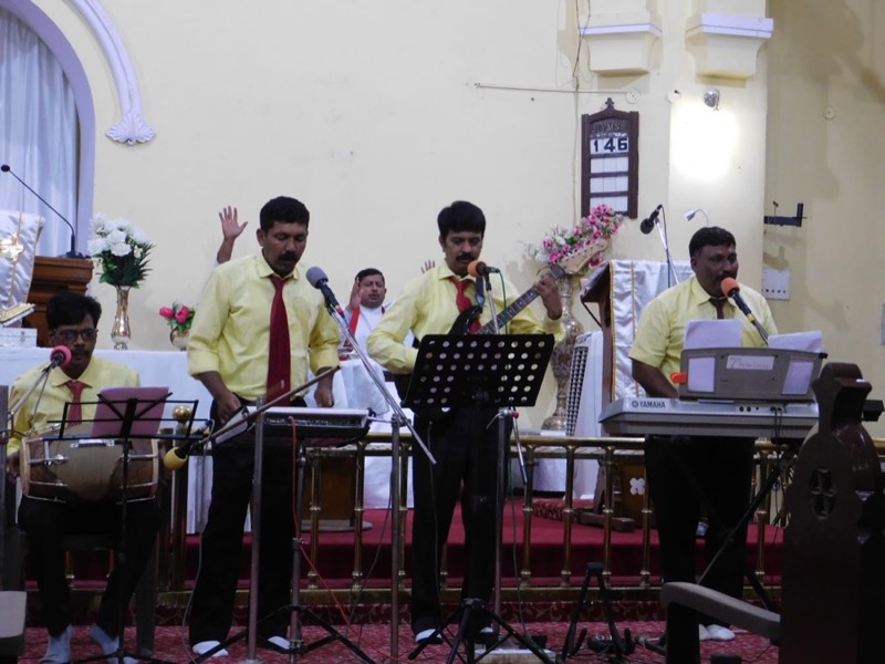 Seven Bells Group leading worship